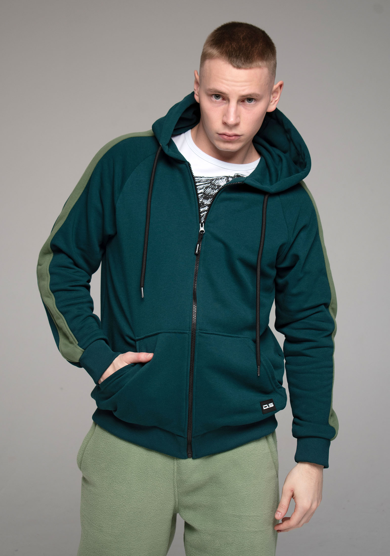 01-зеленый оливковый